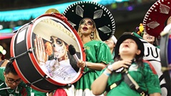 Người Mexico và nỗi đau World Cup: Càng yêu, càng đau đớn!